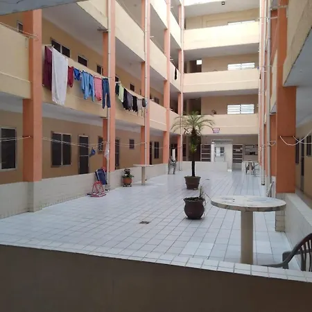 Apartamento Kitnet Pe Na Areia Centro De Mongagua Exterior photo